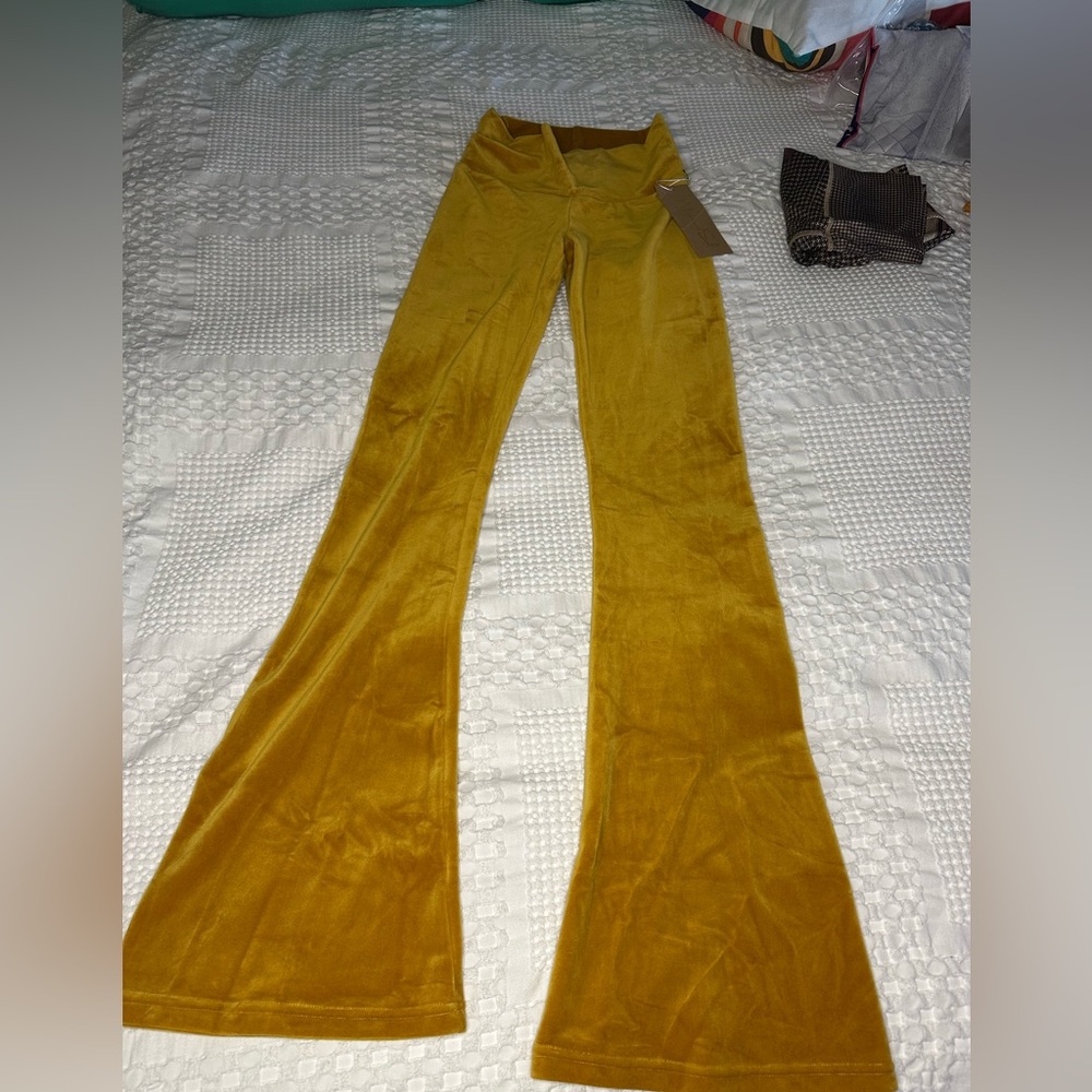 Niyama Sol Mustard Yellow Velvet bootleg cut